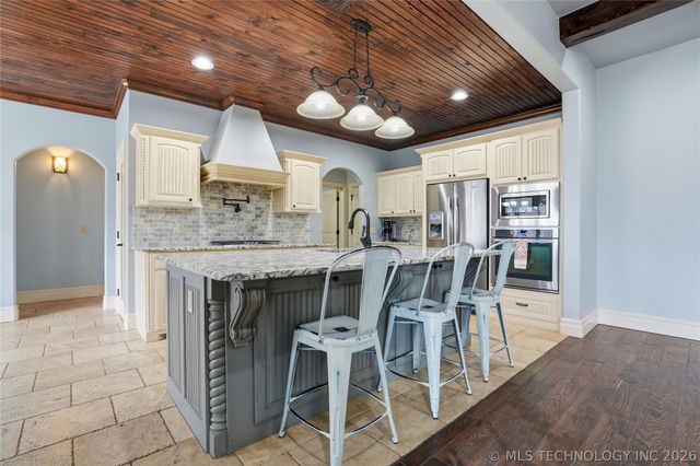 9502 N 143rd East Court, Owasso, OK 74055