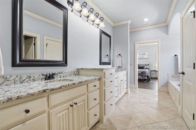 9502 N 143rd East Court, Owasso, OK 74055