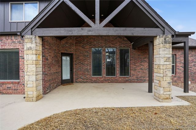 9502 N 143rd East Court, Owasso, OK 74055