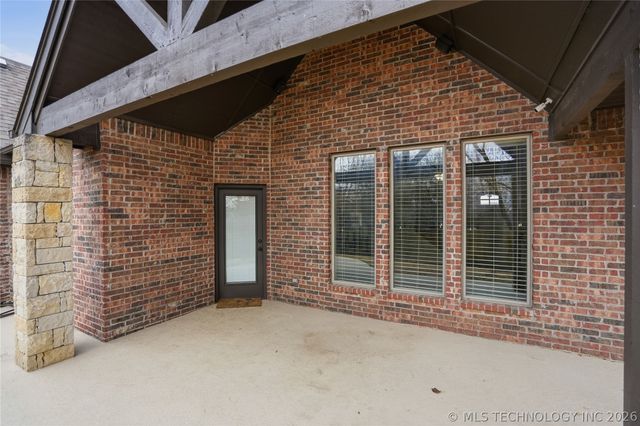 9502 N 143rd East Court, Owasso, OK 74055