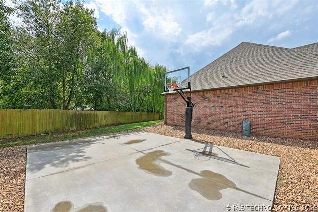 9502 N 143rd East Court, Owasso, OK 74055