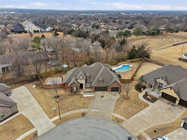 9502 N 143rd East Court, Owasso, OK 74055