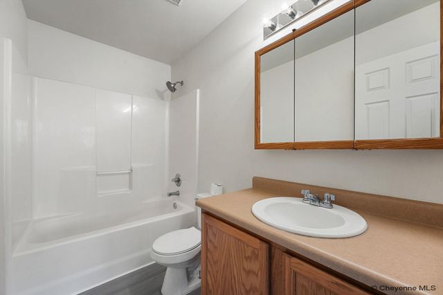 333 PATTON AVE, Cheyenne, WY 82007