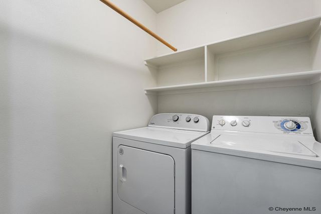 333 PATTON AVE, Cheyenne, WY 82007