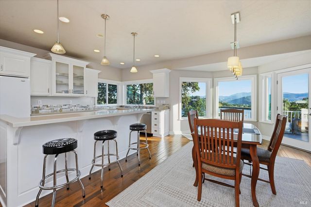 18387 N Shore Dr, Hidden Valley Lake, CA 95467