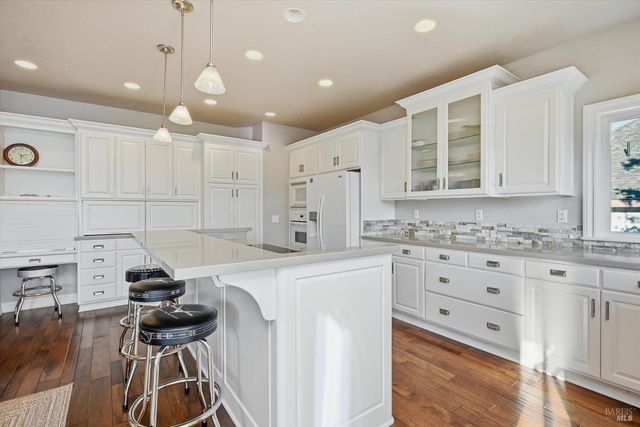 18387 N Shore Dr, Hidden Valley Lake, CA 95467