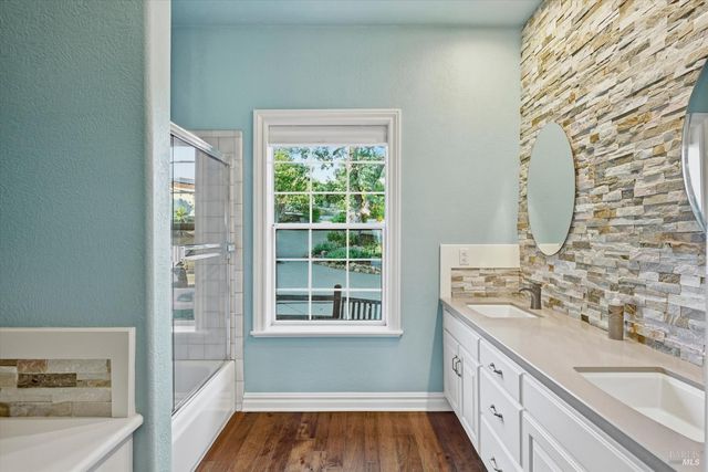 18387 N Shore Dr, Hidden Valley Lake, CA 95467