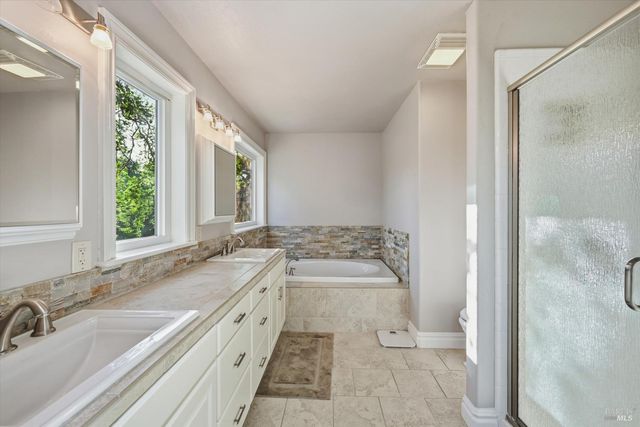 18387 N Shore Dr, Hidden Valley Lake, CA 95467