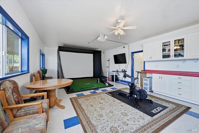 18387 N Shore Dr, Hidden Valley Lake, CA 95467