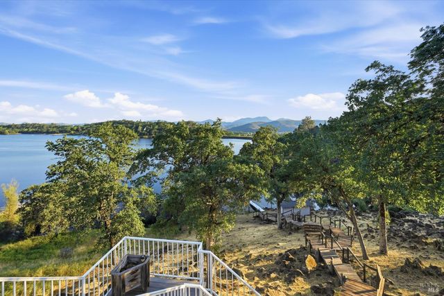 18387 N Shore Dr, Hidden Valley Lake, CA 95467