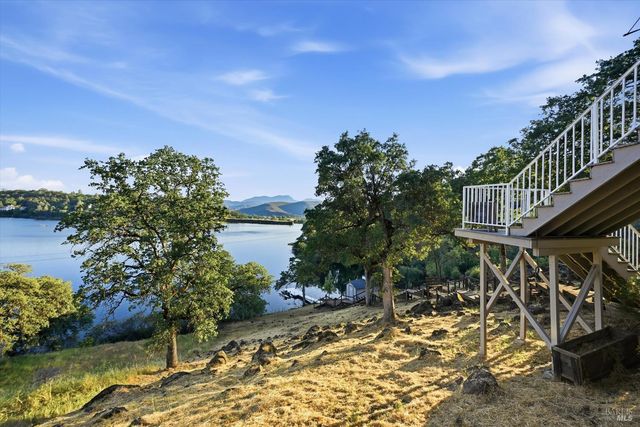 18387 N Shore Dr, Hidden Valley Lake, CA 95467