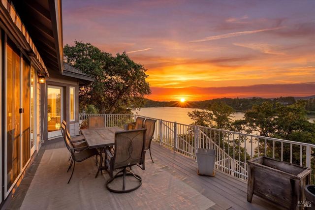 18387 N Shore Dr, Hidden Valley Lake, CA 95467