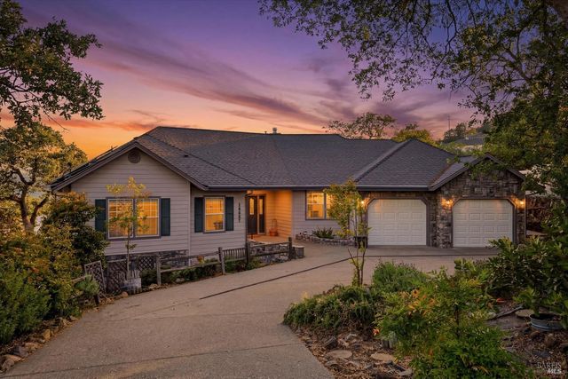 18387 N Shore Dr, Hidden Valley Lake, CA 95467