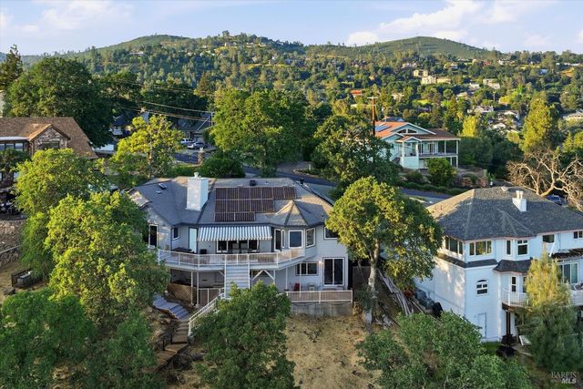 18387 N Shore Dr, Hidden Valley Lake, CA 95467