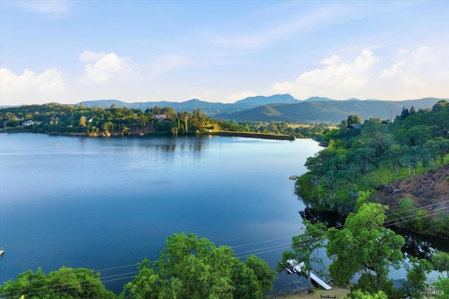 18387 N Shore Dr, Hidden Valley Lake, CA 95467
