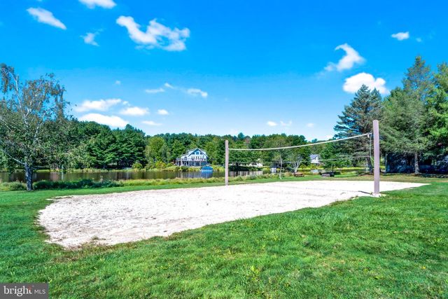 241 WYALUSING DR, Pocono Lake, PA 18347