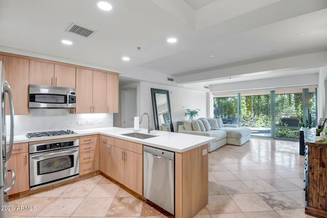 7167 E RANCHO VISTA Drive 2007, Scottsdale, AZ 85251