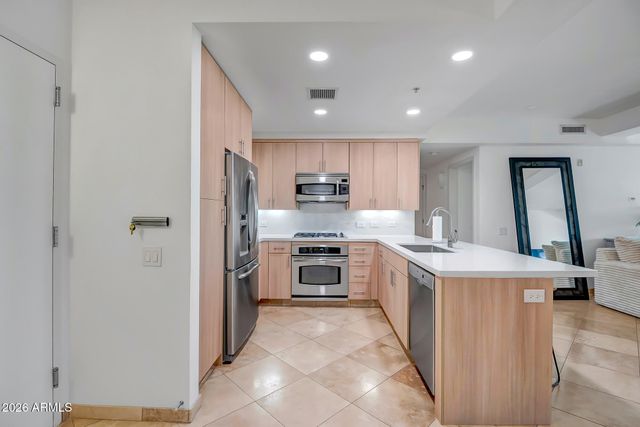 7167 E RANCHO VISTA Drive 2007, Scottsdale, AZ 85251