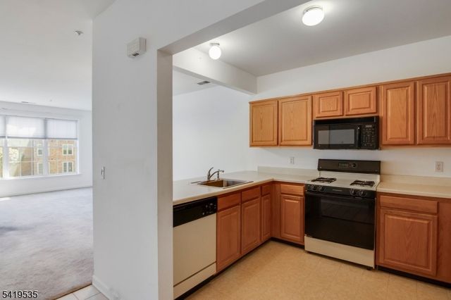 4202 Cleveland Ln 202, Rockaway Twp., NJ 07866