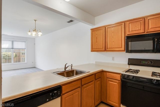 4202 Cleveland Ln 202, Rockaway Twp., NJ 07866
