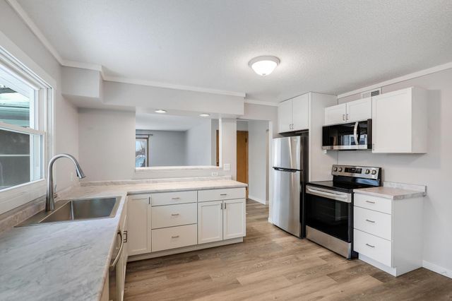 3279 Library Lane, Saint Louis Park, MN 55426