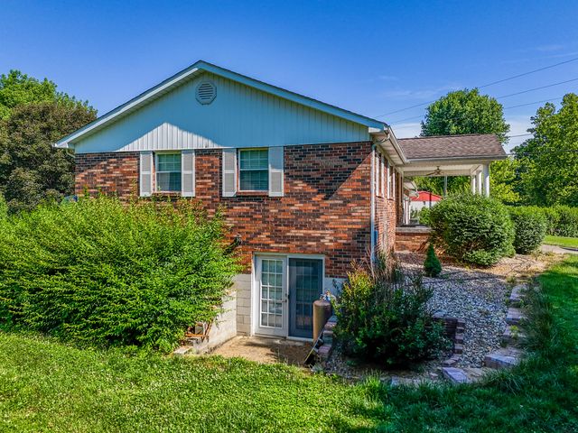 73 Bill Fannin Road, West Liberty, KY 41472