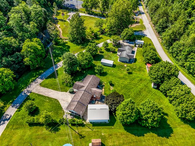 73 Bill Fannin Road, West Liberty, KY 41472