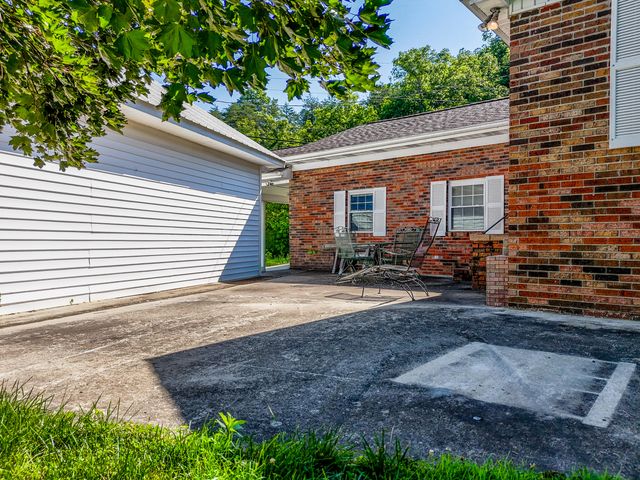 73 Bill Fannin Road, West Liberty, KY 41472