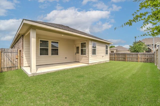 8438 Bay Ridge Circle, Baytown, TX 77523