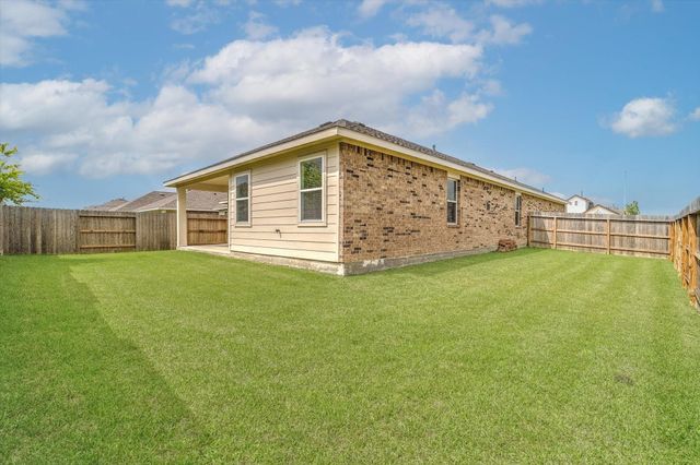 8438 Bay Ridge Circle, Baytown, TX 77523