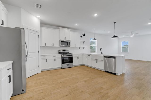 8438 Bay Ridge Circle, Baytown, TX 77523