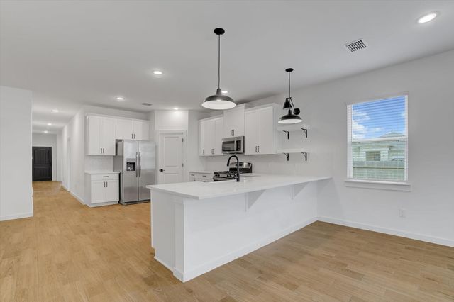 8438 Bay Ridge Circle, Baytown, TX 77523