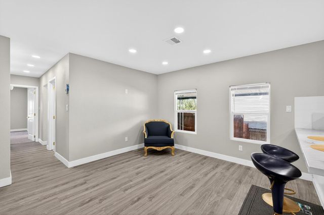 105 W Herndon Ave Spc 64, Pinedale, CA 93650