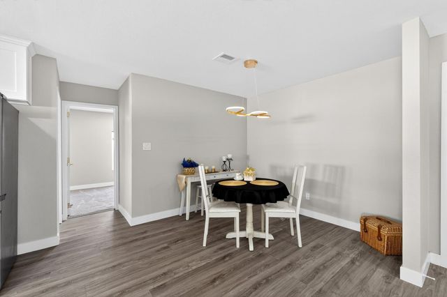 105 W Herndon Ave Spc 64, Pinedale, CA 93650