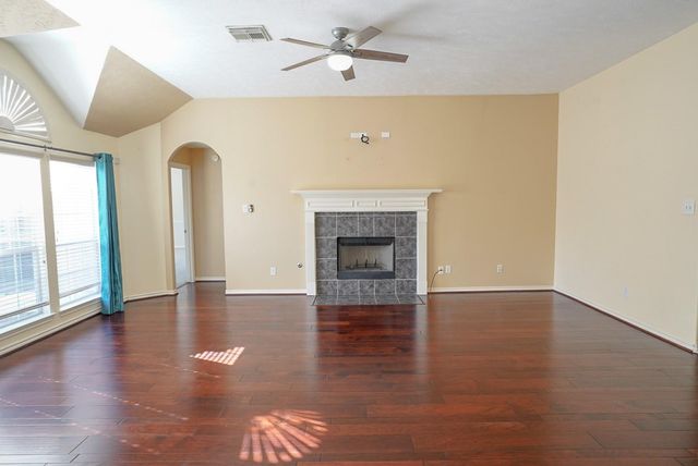 6006 Country Ridge Drive, Richmond, TX 77469