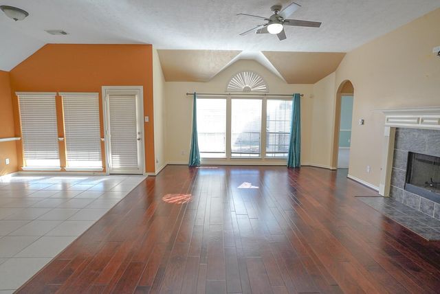 6006 Country Ridge Drive, Richmond, TX 77469