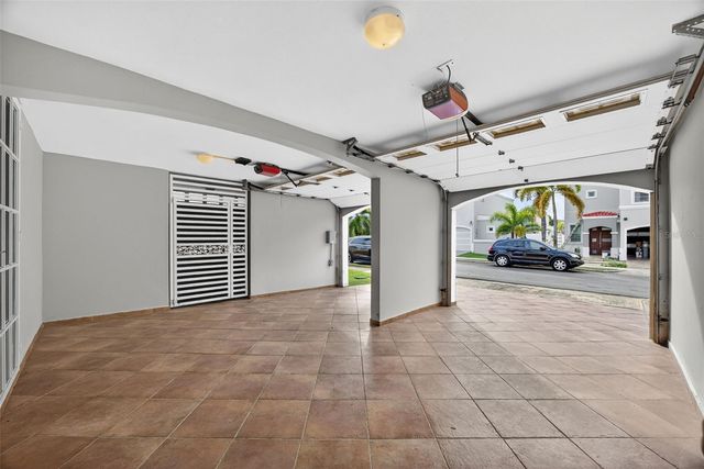 F-15 LAS PALMAS DE CERRO GORDO, Vega Alta, PR 00692