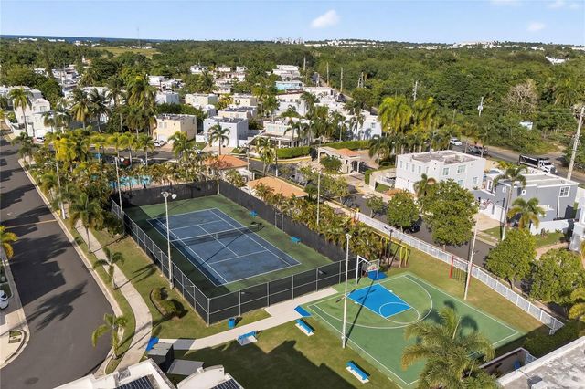 F-15 LAS PALMAS DE CERRO GORDO, Vega Alta, PR 00692