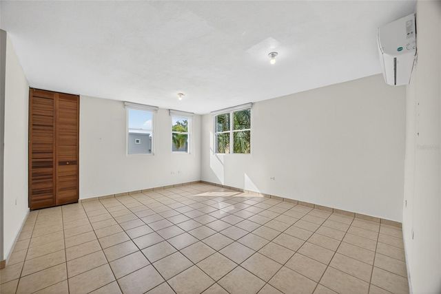 F-15 LAS PALMAS DE CERRO GORDO, Vega Alta, PR 00692