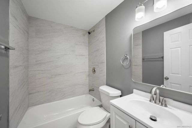 2235 Toub St, Ramona, CA 92065