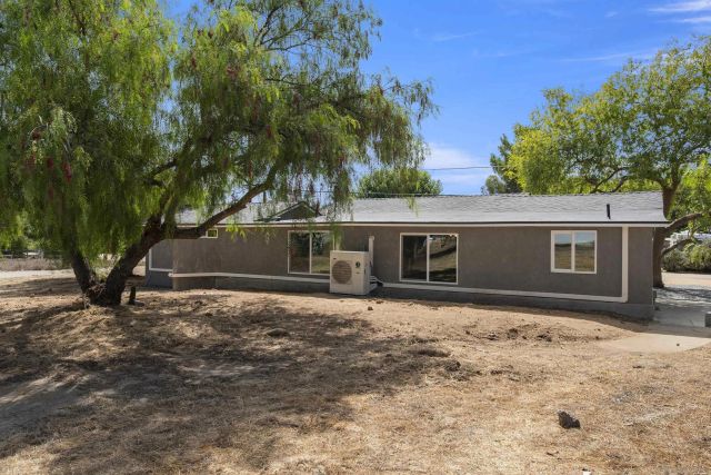 2235 Toub St, Ramona, CA 92065