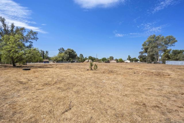 2235 Toub St, Ramona, CA 92065