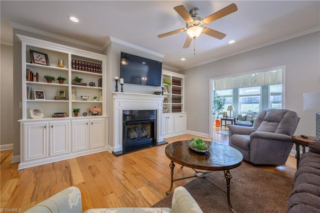 149 Greystone Lane, Mount Airy, NC 27030