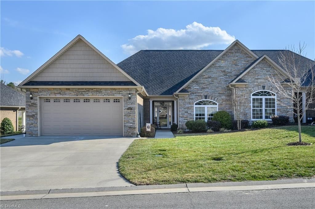 149 Greystone Lane, Mount Airy, NC 27030