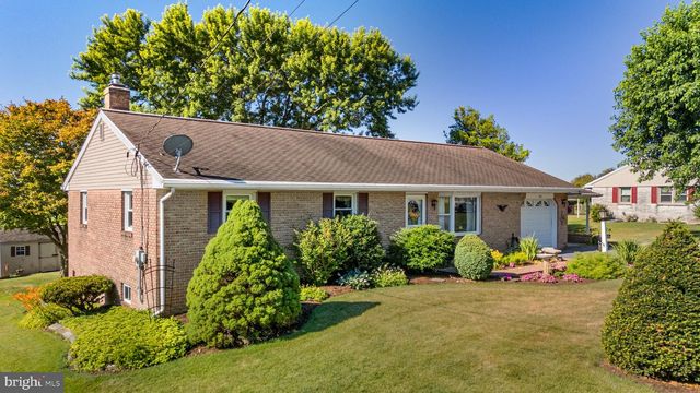 723 PENN AVE, Lititz, PA 17543