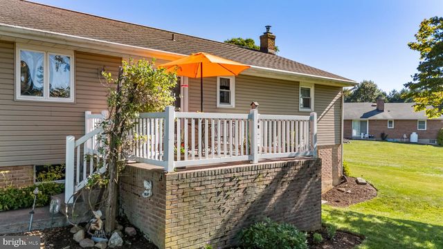 723 PENN AVE, Lititz, PA 17543