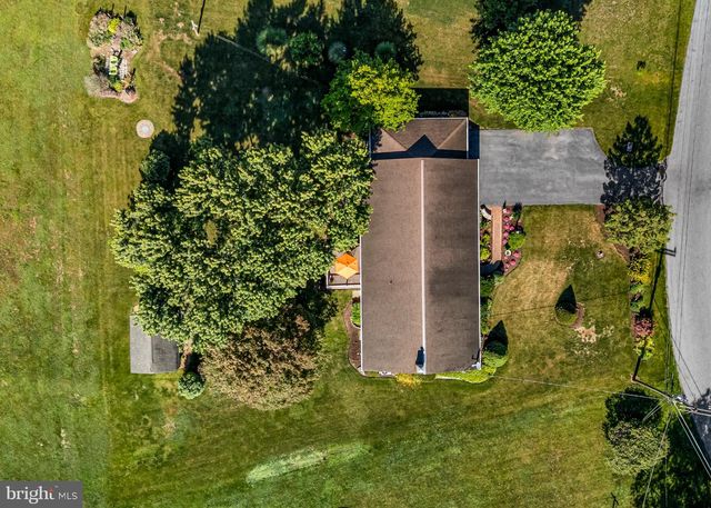 723 PENN AVE, Lititz, PA 17543