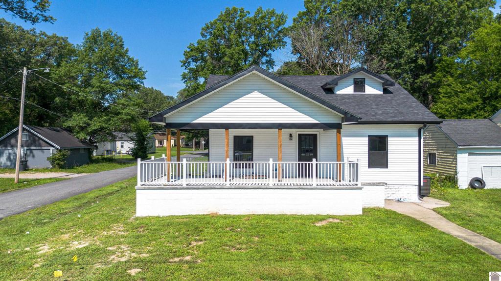 901 N 25th Street, Paducah, KY 42001