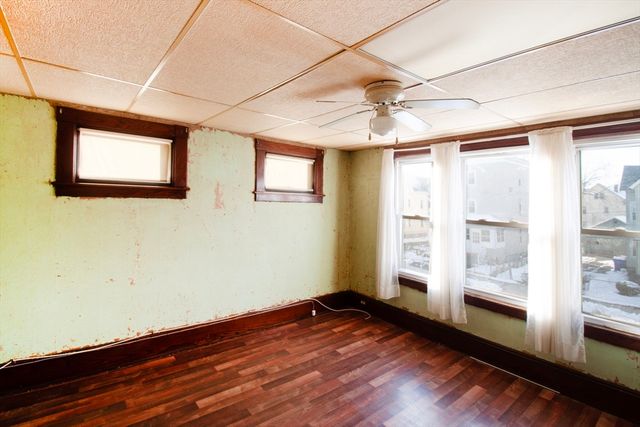 39-41 Malden St, Springfield, MA 01108