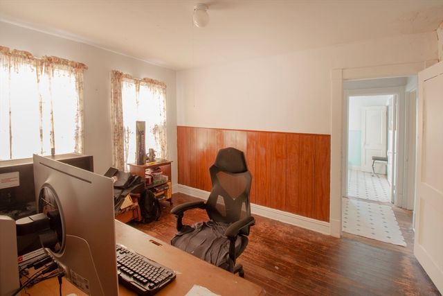 39-41 Malden St, Springfield, MA 01108